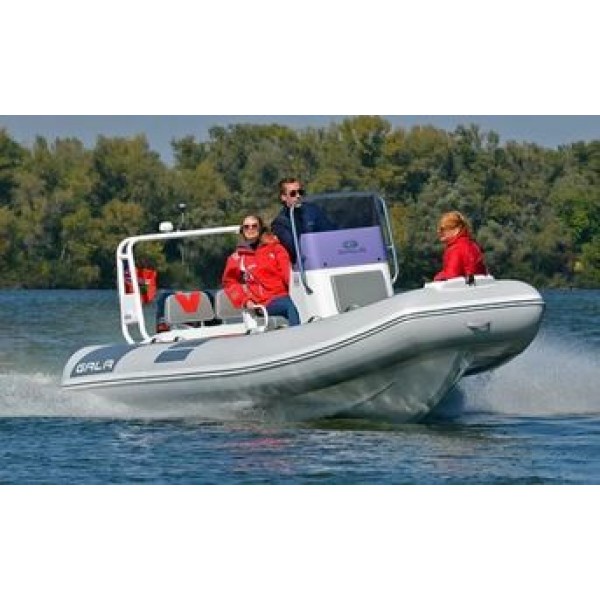 Крейсерский RIB Kolibri Gala Viking V580: стиль и мощь на воде
