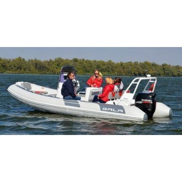 Крейсерский RIB Kolibri Gala Viking V580: стиль и мощь на воде