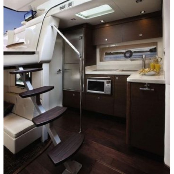 Моторная яхта Sea Ray 410 Sundancer