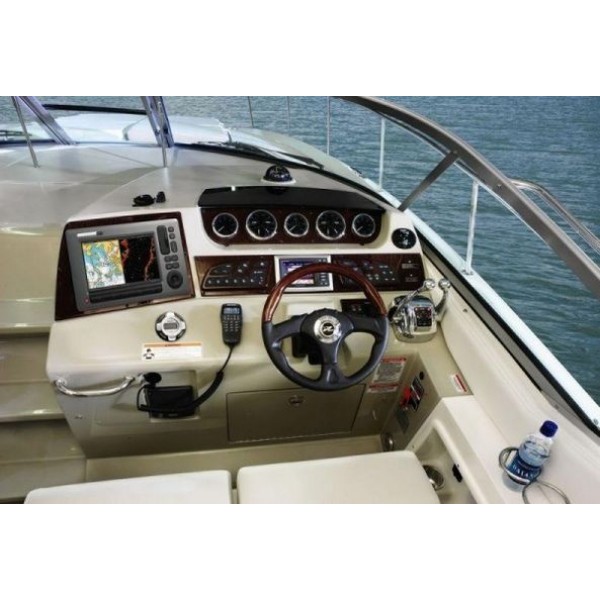 Пластиковый катер Sea Ray 370 Sundancer
