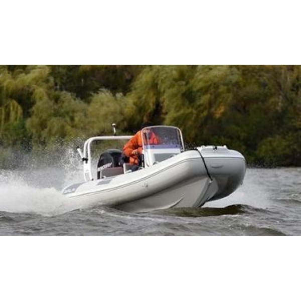Крейсерский RIB Kolibri Gala Viking V500 — стиль и надёжность на воде