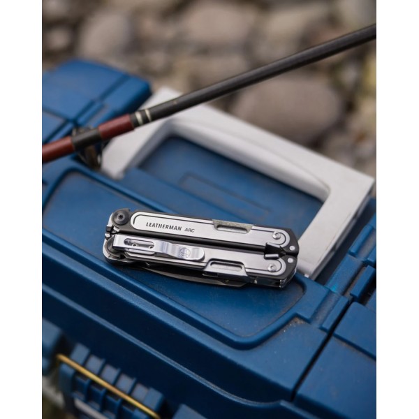 Мультитул Leatherman ARC, нейлоновый чехол 833076