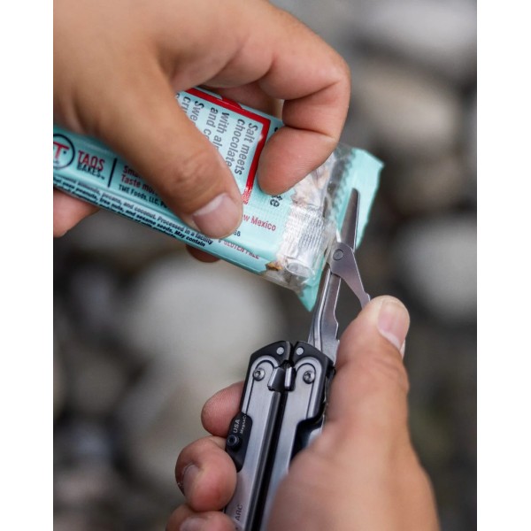Мультитул Leatherman ARC, нейлоновый чехол 833076