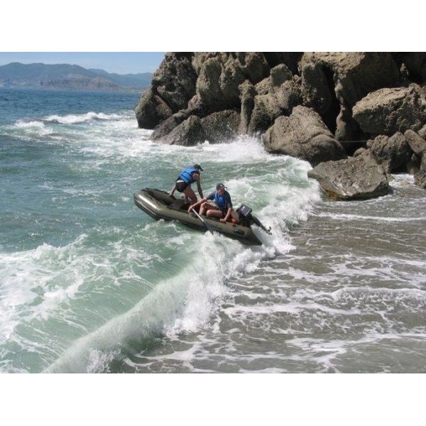 Надувная лодка Adventure Travel II T-320K — серая