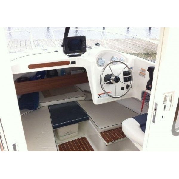 Пластиковый катер Quicksilver 640 Pilothouse, Mercury F 150 L EFI