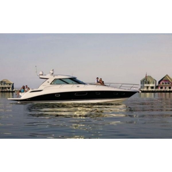 Моторная яхта Sea Ray 450 Sundancer