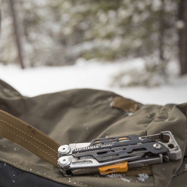 Мультитул Leatherman Signal Black and Silver (511718)